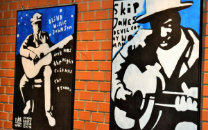 Galeria "Za szybą" - „Blues pod dachem”