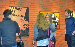 Galeria "Za szybą" - „Blues pod dachem”