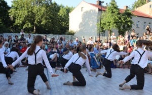 Piknik rodzinny na amfiteatrze MDK "Koszutka" filia "Dąb" (4)