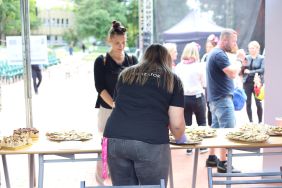 Relacja fotograficzna z imprezy środowiskowej: warsztatów, potańcówki i koncertu.  (5)
